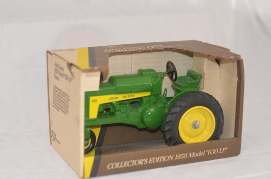 Ertl 1/16 scale John Deere 1958 Model "630 LP" tractor