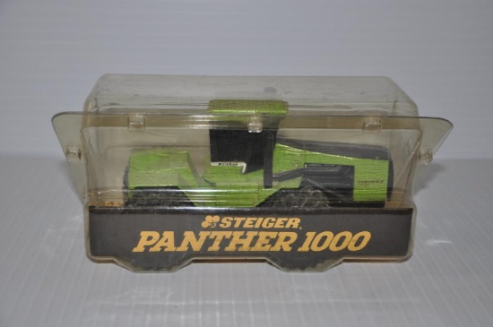 Ertl Steiger Panther 1000 1/32 scale toy tractor