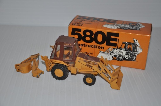 Scale Models Case 580E 1/35 scale toy backhoe
