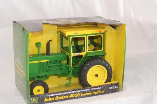 Ertl 1/16 scale John Deere 4010 tractor