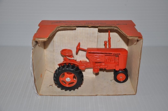 Scale Models Case 1/16 scale toy tractor
