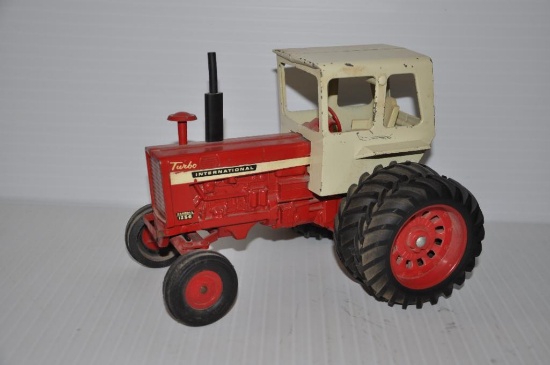 International 1256 Turbo 1/16 scale toy tractor