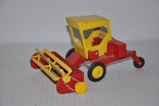 New Holland toy windrower w/single tail wheel - approx. 1/16 scale