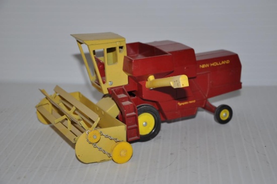 New Holland toy combine - approx. 1/16 scale