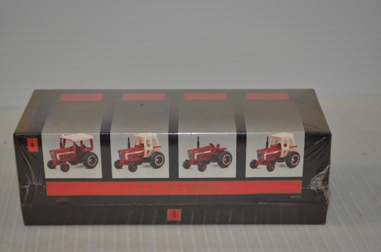 ERTL 1/64 scale IHC 1966 Series #4