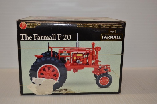 Precision Series 1/16 scale The Farmall F-20 Tractor