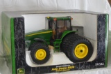 Ertl 1/16 scale John Deere 8520 tractor