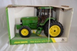 Ertl 1/16 scale John Deere 7800 tractor with MFWD and duals