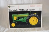 Ertl 1/16 scale Precision John Deere 