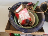 Enamel Roaster & other vintage kitchen items