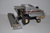 Gleaner R-62 Farm show combine