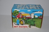 Toy Farmer John Deere 4010 1/16 scale toy tractor