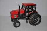 International 2594 1/16 scale toy tractor