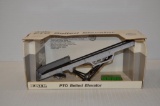 ERTL 1/32 scale PTO Belted Elevator