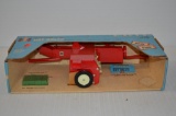 ERTL 1/16 scale Case International Hay Bailer 