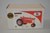 Scale Model 1/16 scale Case International Farmall 460 Special Edition