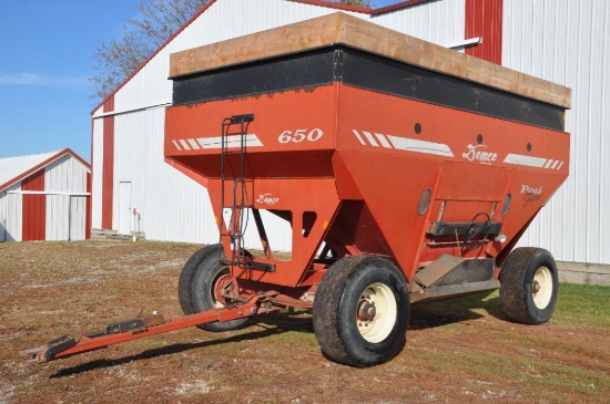 Demco 650 gravity wagon
