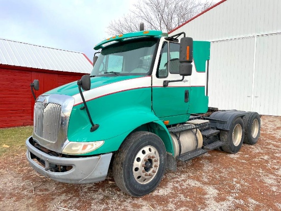 2009 International TranSstar daycab semi