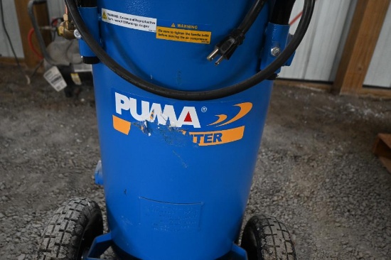 Puma 20 gal. portable air compressor