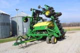 2011 John Deere 1990 40' CCS air seeder