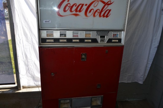 Westinghouse WB174-B5-D Coca-Cola pop machine
