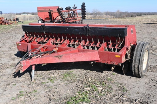 Case-IH 5100 Soybean Special 12' drill