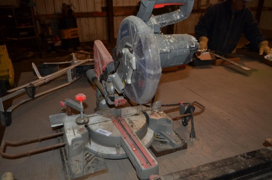 PerFormax compound miter saw includes stock stand