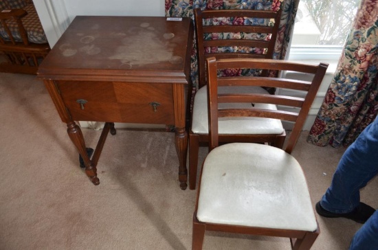 (2) Matching chairs & Franklin sewing machine & cabinet