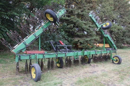 John Deere 40' Rotary Hoe