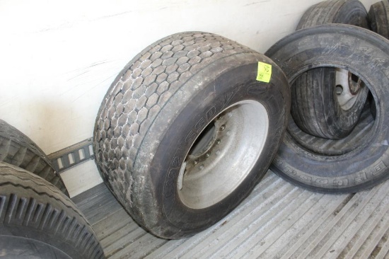 445-50R22.5 Super Single Tire on Alum Rim