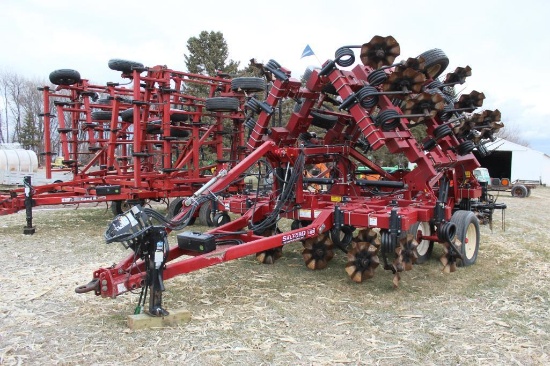 Salford 2124 I-2100 24' Vertical Tillage Tool