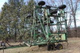 John Deere 1650 Chisel Plow