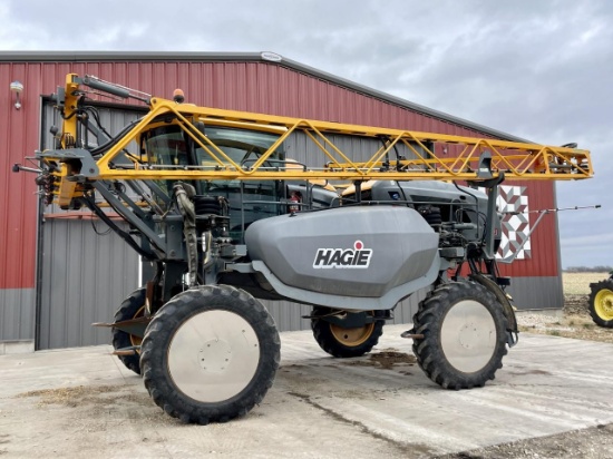 2017 Hagie DTS10 self-propelled sprayer