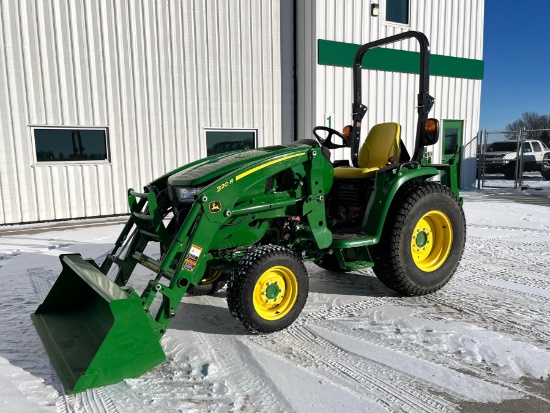2020 John Deere 3046R MFWD tractor