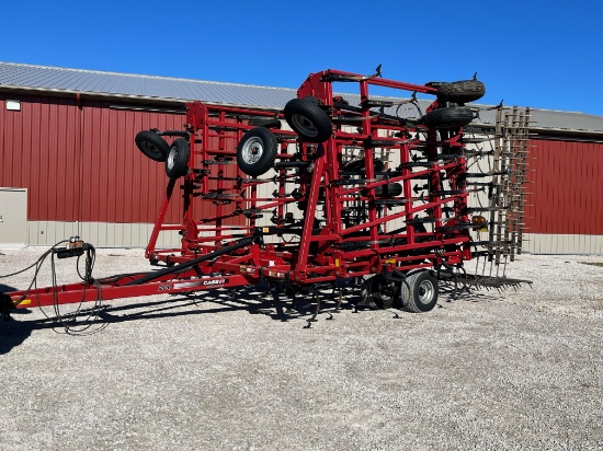 Case-IH Tiger-Mate 200 48.5' field cultivator