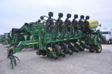 2004 John Deere 1790 16/32 planter
