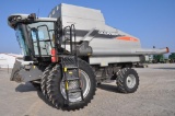 2009 Gleaner R76 2wd combine