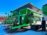 2013 Demco 1050 grain cart