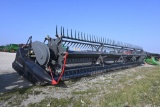 2019 Gleaner 9255 DynaFlex 30' flex draper head