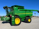 2017 John Deere S670 2wd combine