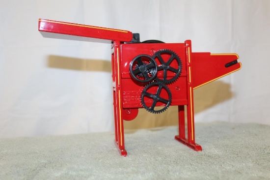 1/7 Antique Corn Sheller