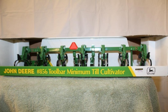 1/16 John Deere 856 Minimum Till Cultivator