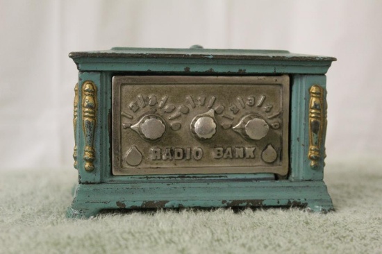 Kenton Toys Radio Bank