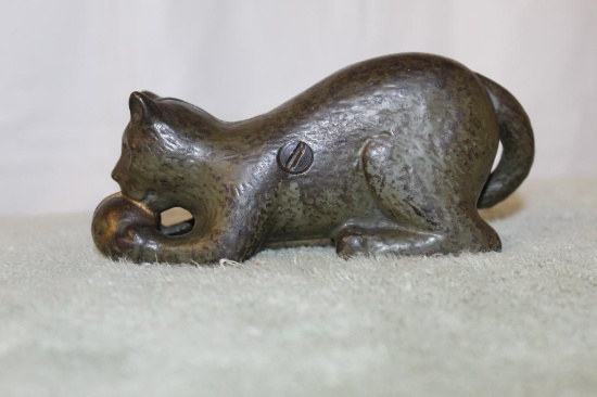 Cast Iron Cat With Ball Bank