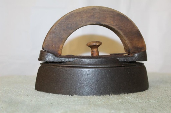 Colebrookdale Iron Co. Sad Iron with Handle