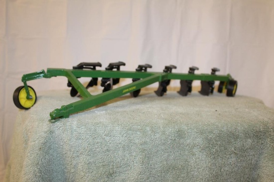 1/16 John Deere 6 Bottom Plow