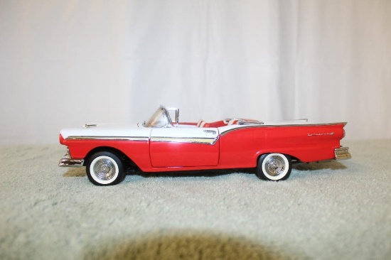 1/24 1957 Ford Skyliner Convertible