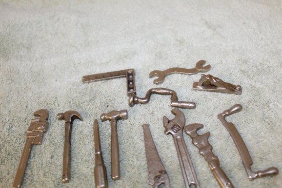 (12) Arcade Hand Tools
