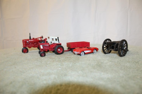 1/43 Farmall Super MTA
