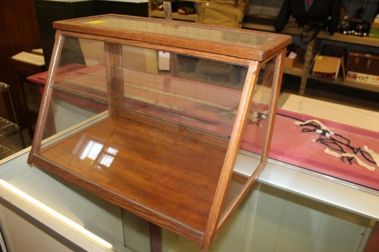 Countertop Glass Display Case